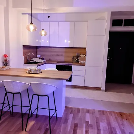E N A East Gate Living דירה *