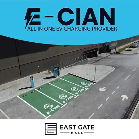 E N A East Gate Living דירה